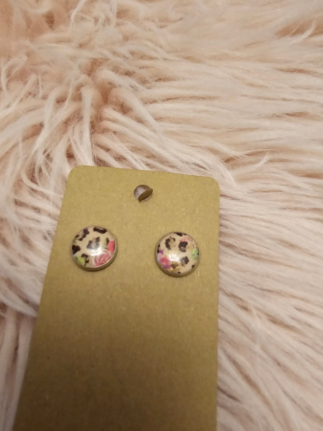 Green 🟢 & Pink Leopard Studs