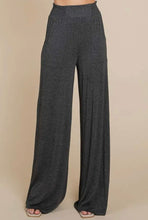 Load image into Gallery viewer, Charcoal Smocking Waist With Pockets Pants
