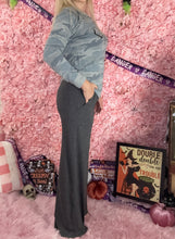 Load image into Gallery viewer, Charcoal Smocking Waist With Pockets Pants

