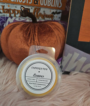 Load image into Gallery viewer, Leaves Scented Wax Melt

