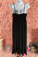 Load image into Gallery viewer, Plus Size Black Adjustable Strap Dress
