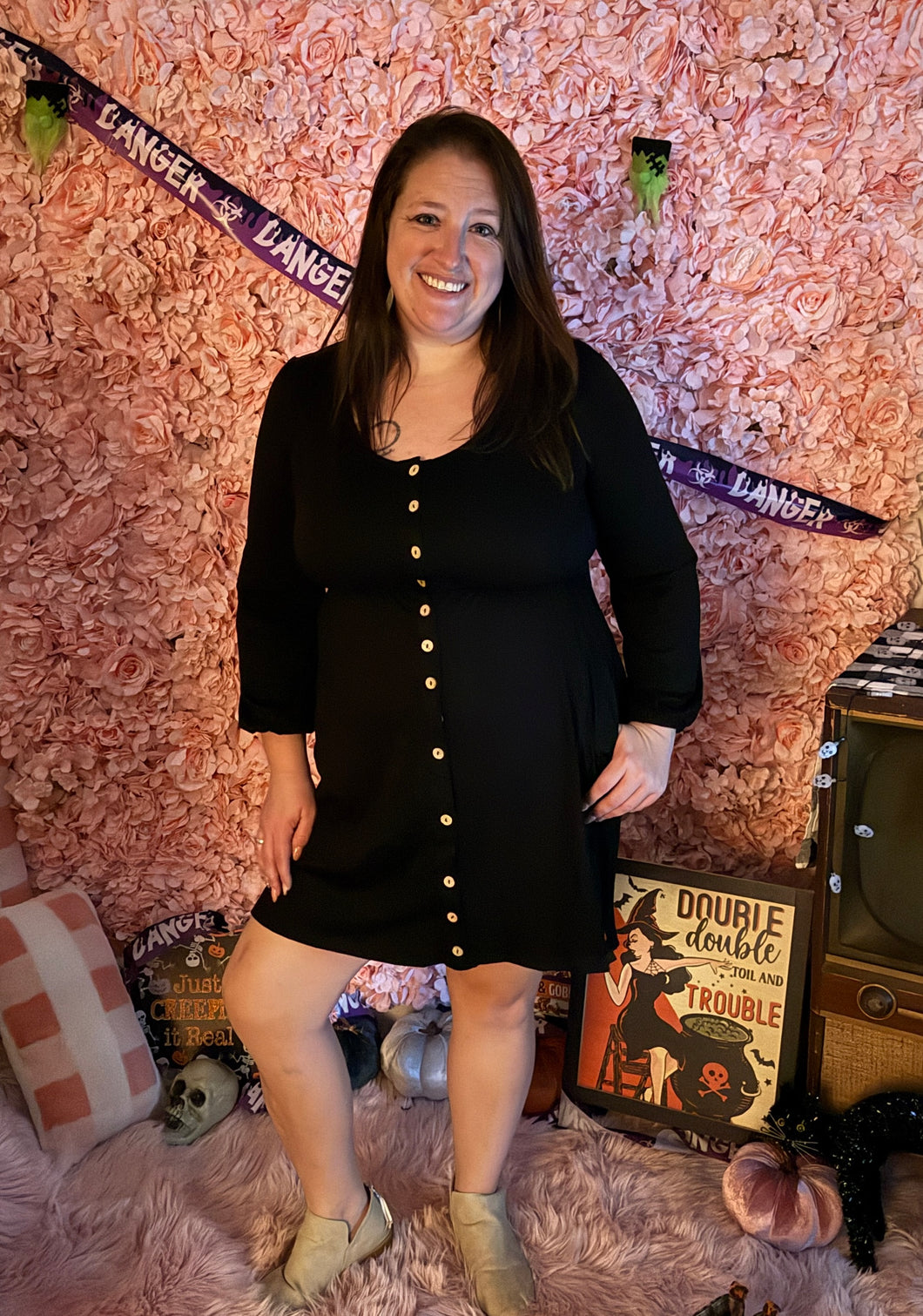 Black ⚫️ Long Sleeve Dress 👗 With Button Up Detail Down Center