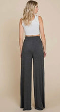 Load image into Gallery viewer, Charcoal Smocking Waist With Pockets Pants
