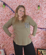 Load image into Gallery viewer, Long Sleeve Khaki Shirt With Leopard Print Pocket
