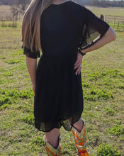 Load image into Gallery viewer, Black Layered Mid Length Dress With Pockets
