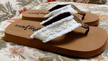Load image into Gallery viewer, Gypsy Jazz Sandals With Daisy Straps
