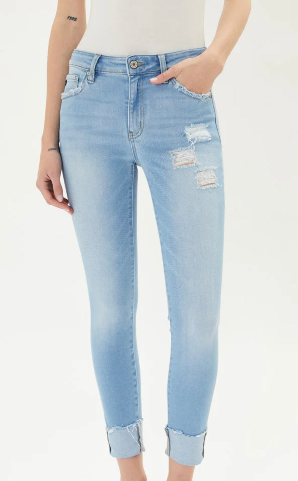 KanCan Light Wash Distressed Skinny Jeans