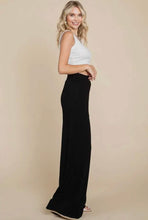 Load image into Gallery viewer, Black Smocking Waist With Pockets Pants
