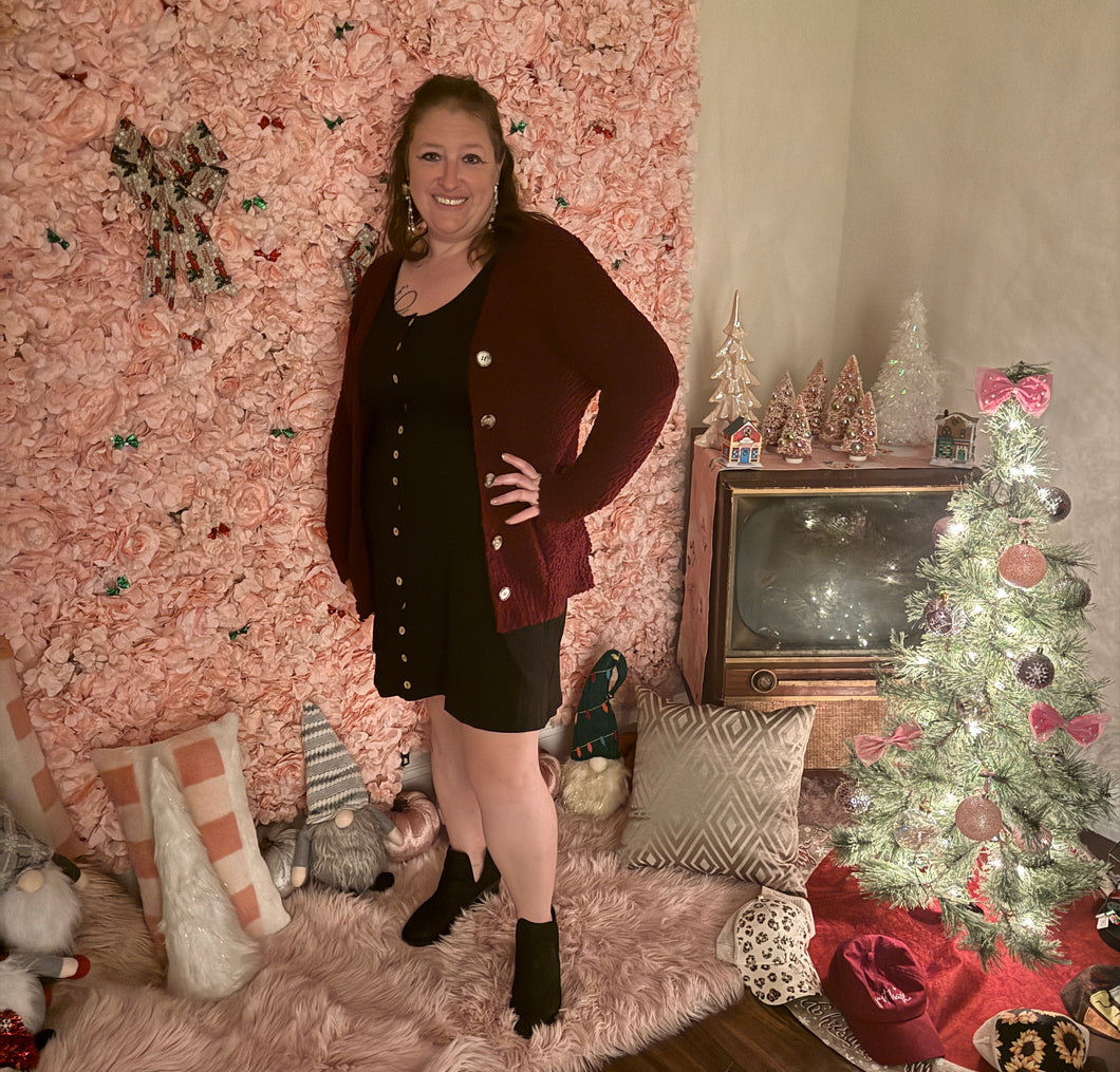 Burgundy 🔴 Buttonup 🔘  Cardigan