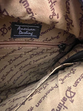 Load image into Gallery viewer, Canteen Genuine Western Leather Women&#39;s Crossbody Bag
