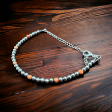 Load image into Gallery viewer, Fashion Pearl Bracelet With a bit of Orange

